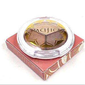 Pacifica natural mineral coconut eye shadow trio.
